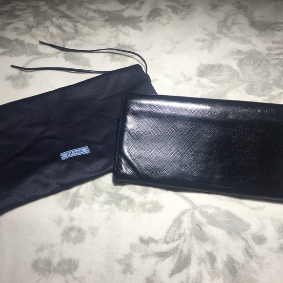 Authentic PRADA Black Saffiano Leather Wallet/Clutch w/ PRADA Dustbag - Picture 9 of 11